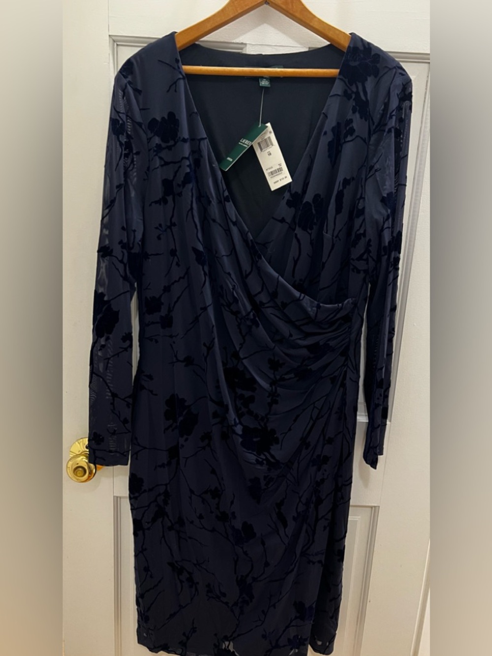 New Lauren Ralph Lauren Flocked
Floral Velvet Navy Dress Sz 16